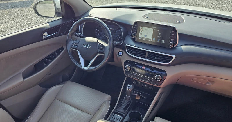 Hyundai Tucson cena 104950 przebieg: 68000, rok produkcji 2019 z Barlinek małe 191